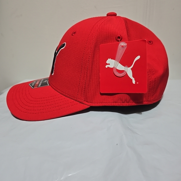Red Puma Casual Cap With Black Logo - Picture 5 of 11
